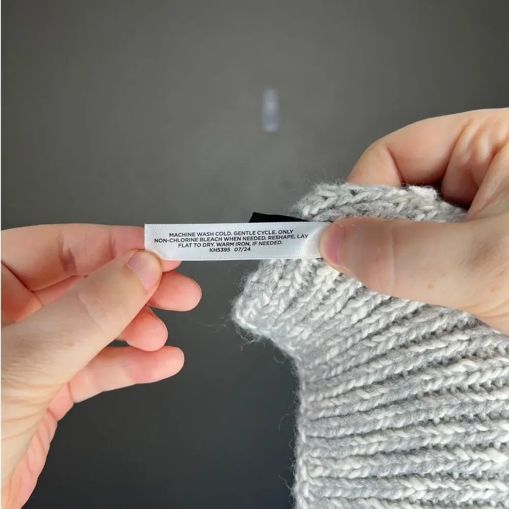 Talbots Knitted Scarf - Picture 5 of 5